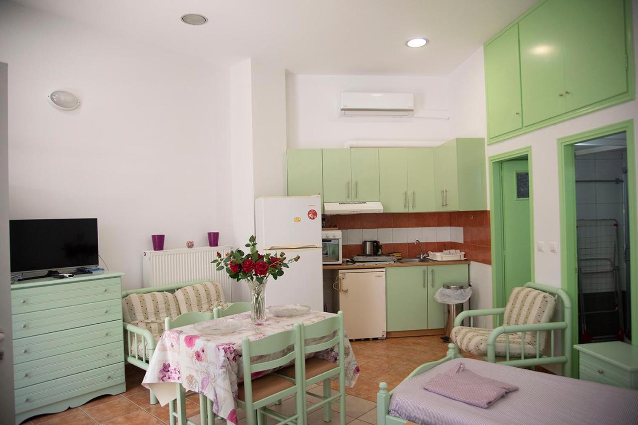 Stavros Studio Apartment In Кос Екстер'єр фото